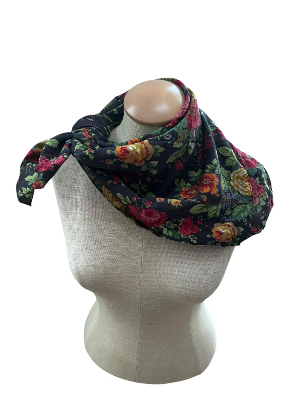 echo vintage silk cotton rich dark based floral print 31